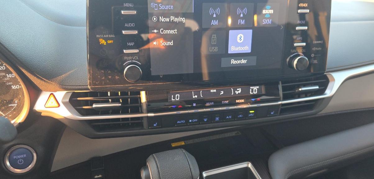 Toyota Sienna XLE FWD 8-Passenger (Natl) 2021