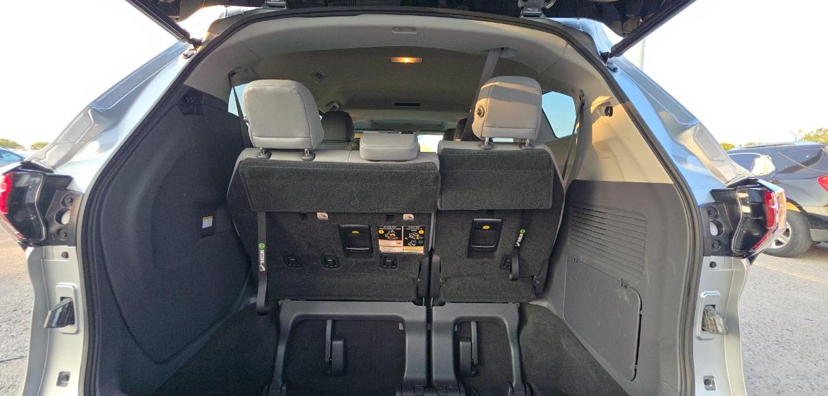 Toyota Sienna XLE FWD 8-Passenger (Natl) 2021
