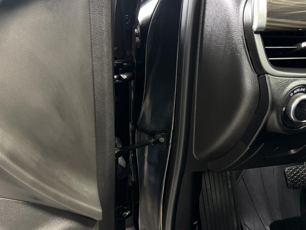 Buick Envision AWD 4dr Essence 2020