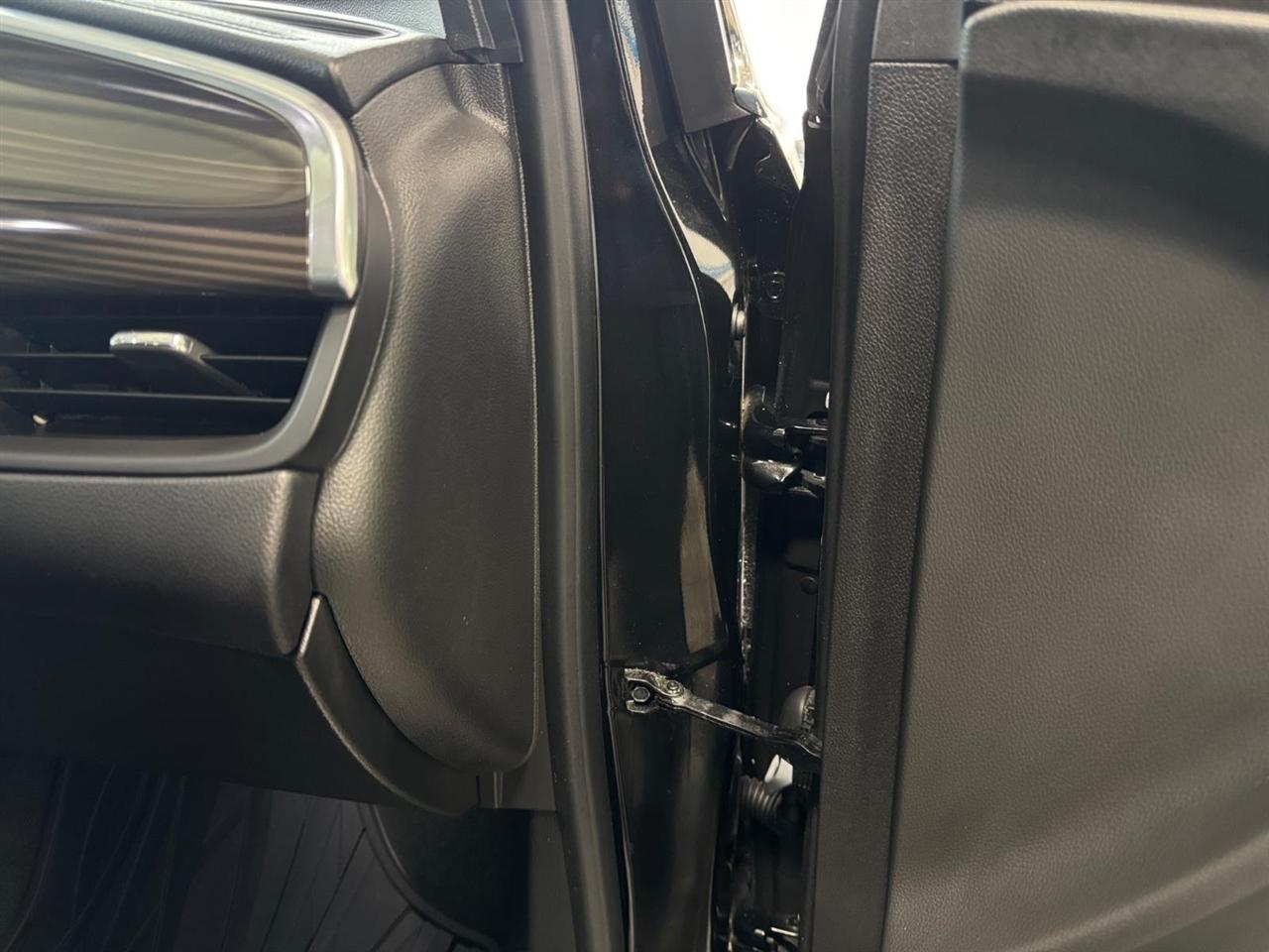 Buick Envision AWD 4dr Essence 2020