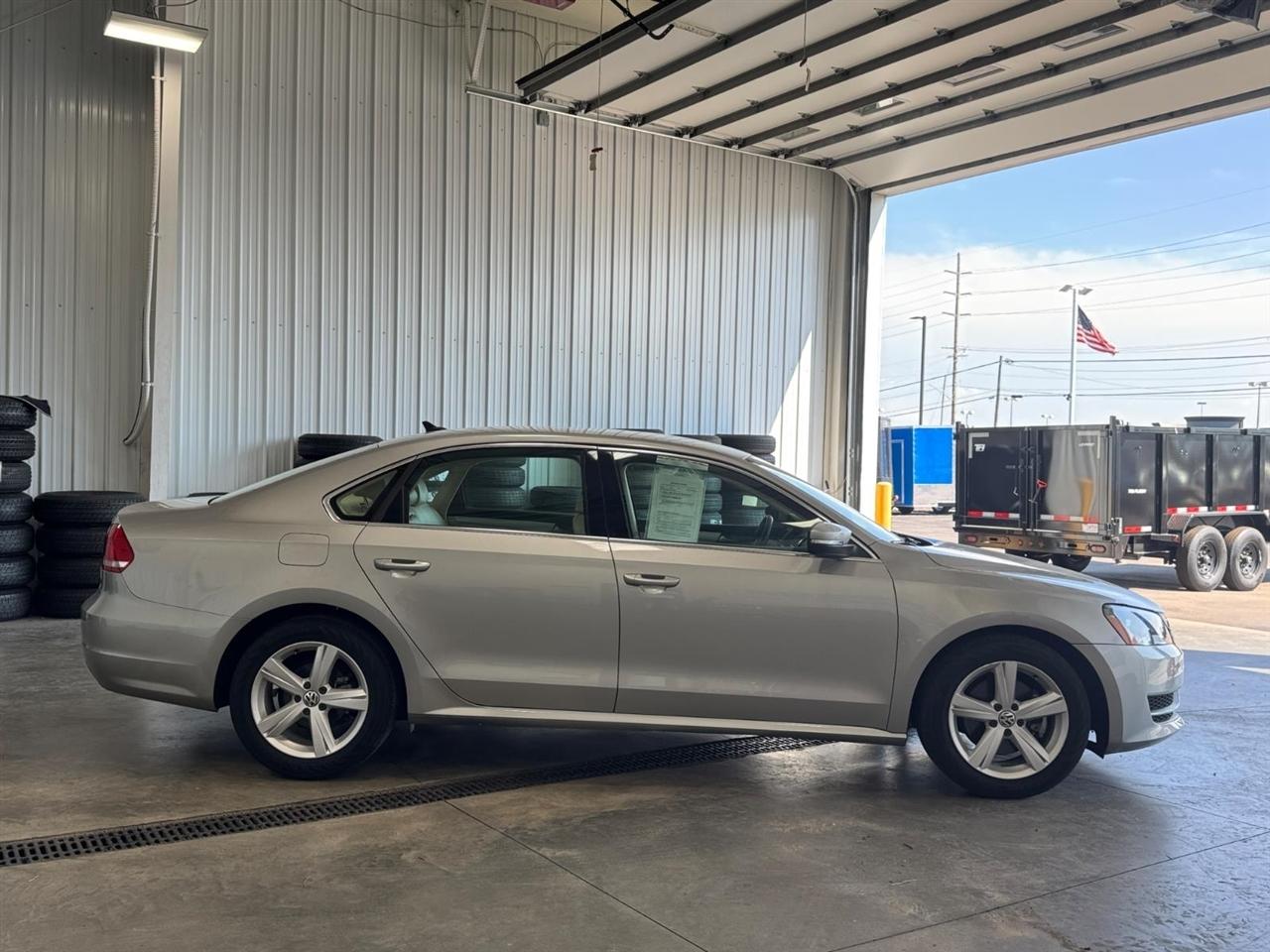 Volkswagen Passat 4dr Sdn 2.5L Auto SE 2013