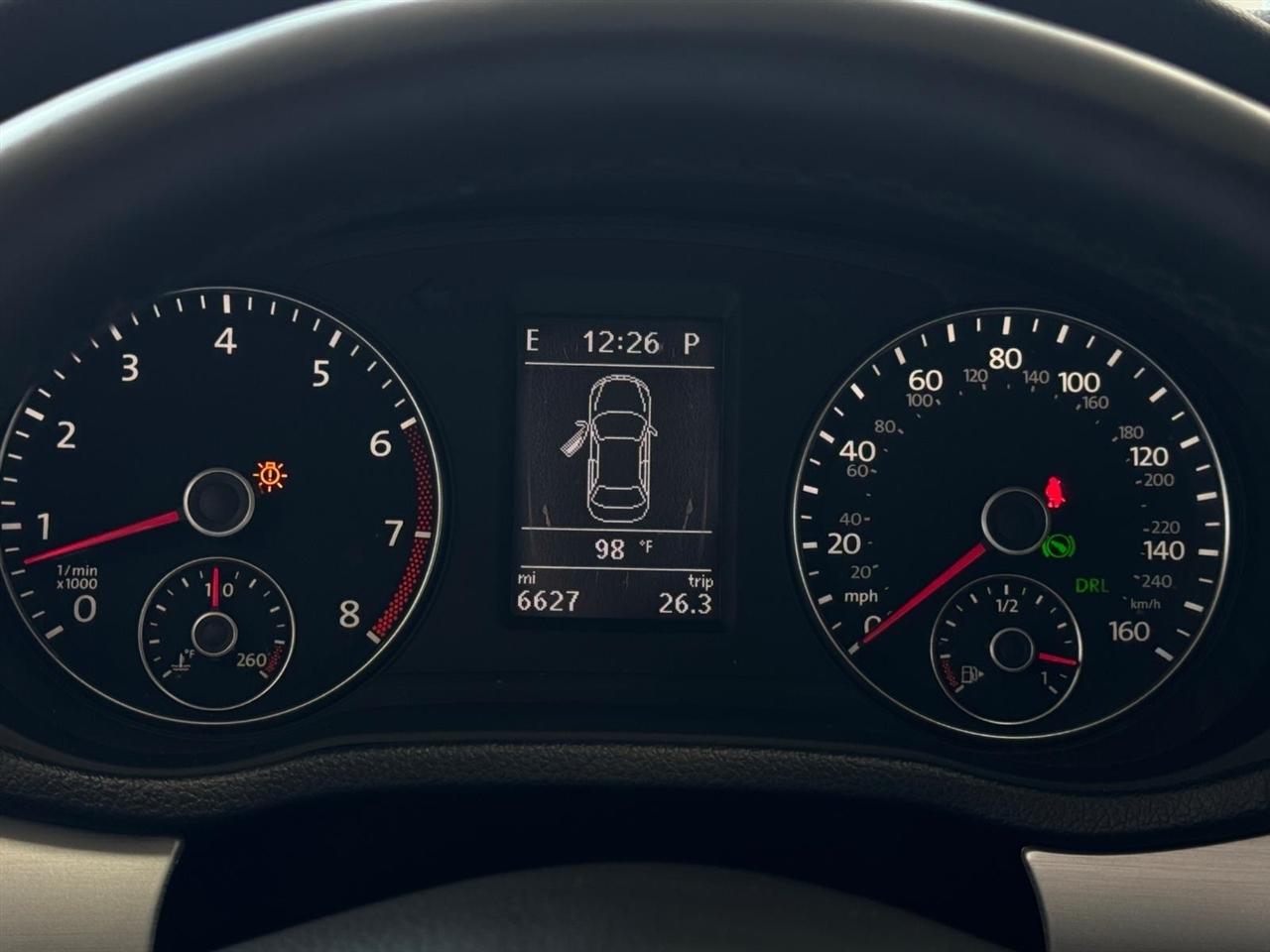 Volkswagen Passat 4dr Sdn 2.5L Auto SE 2013