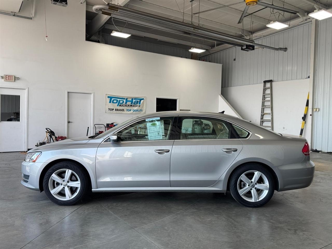 Volkswagen Passat 4dr Sdn 2.5L Auto SE 2013