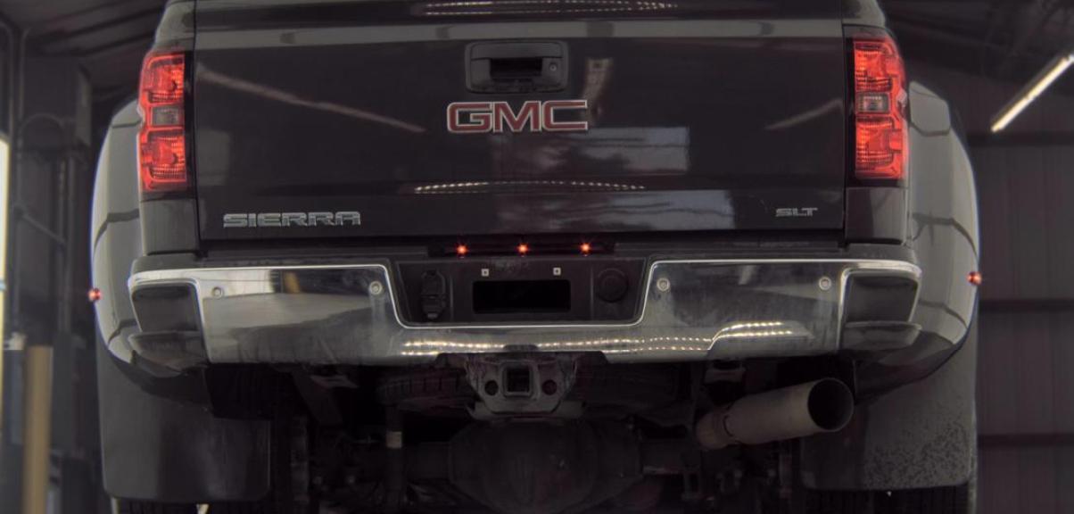 GMC Sierra 3500HD available WiFi 4WD Crew Cab 167.7" SLT 2015