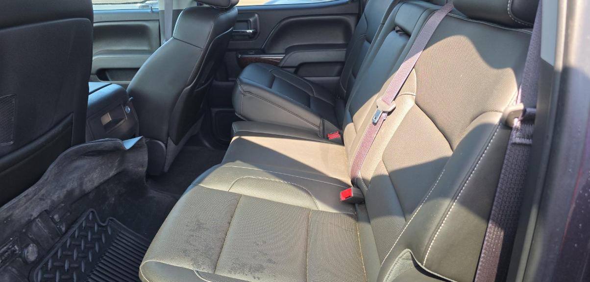 GMC Sierra 3500HD available WiFi 4WD Crew Cab 167.7" SLT 2015