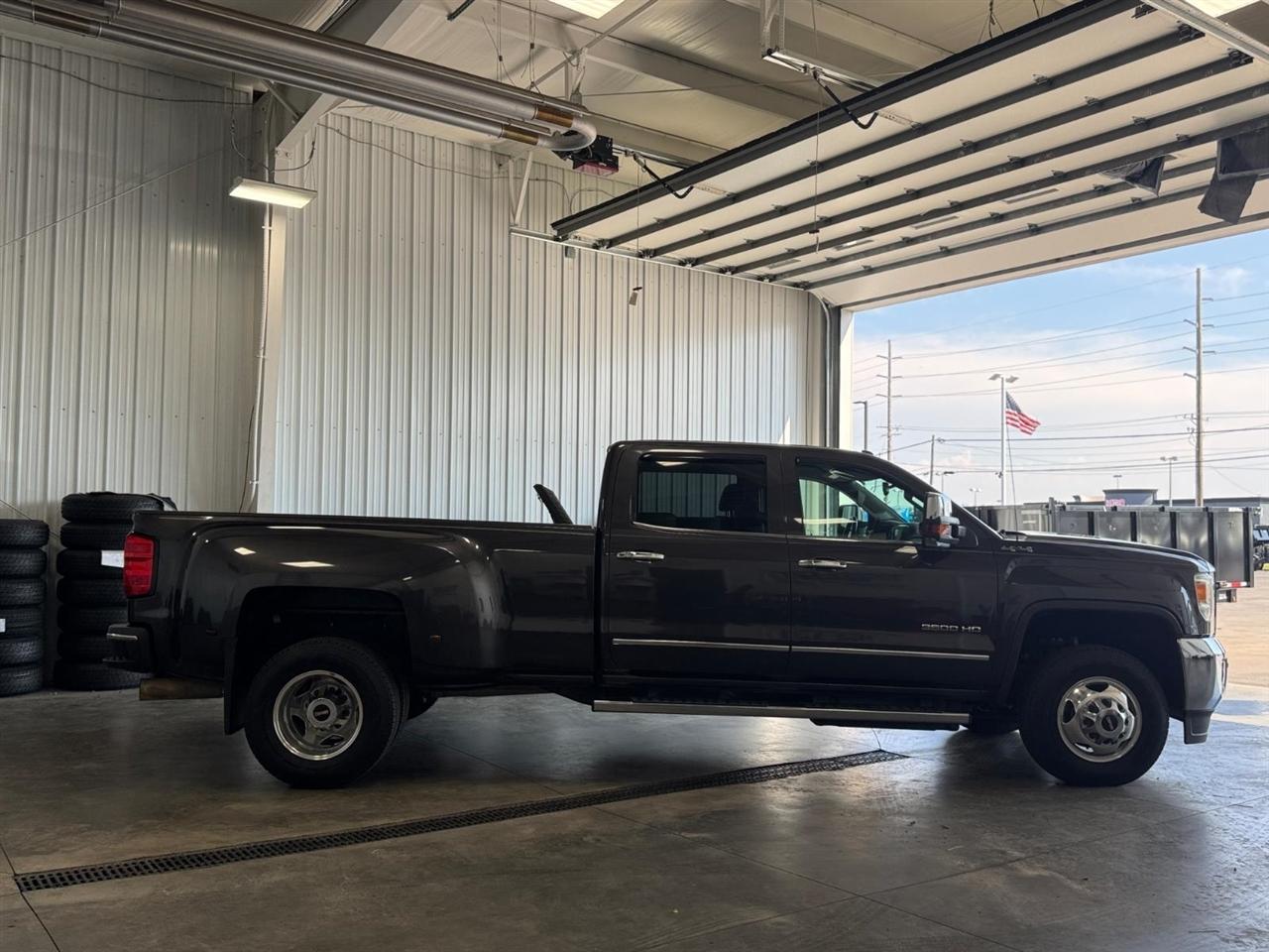 GMC Sierra 3500HD available WiFi 4WD Crew Cab 167.7" SLT 2015