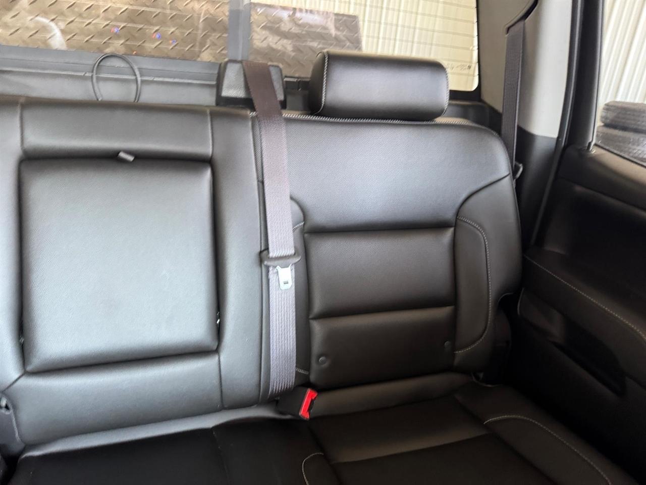 GMC Sierra 3500HD available WiFi 4WD Crew Cab 167.7" SLT 2015