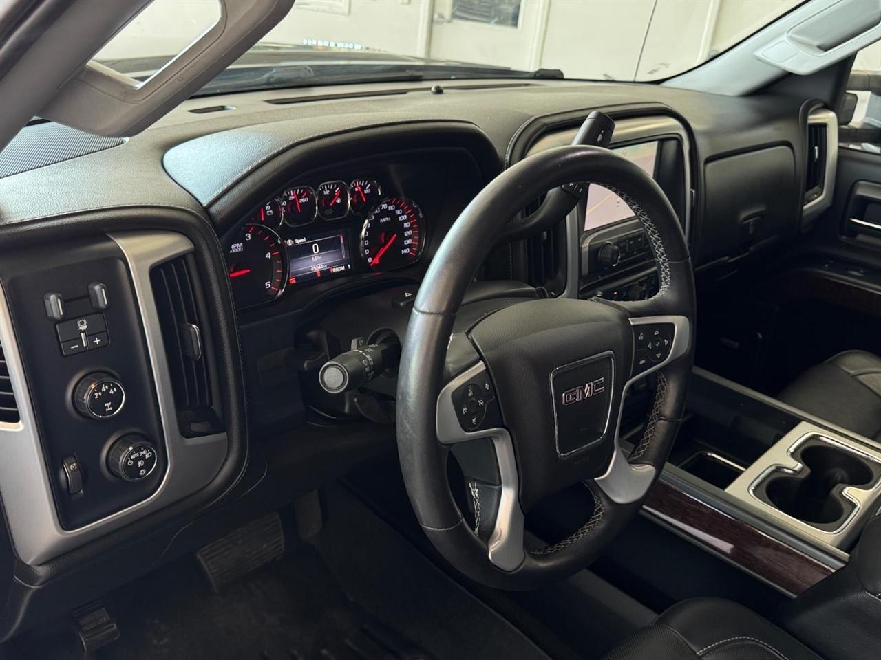 GMC Sierra 3500HD available WiFi 4WD Crew Cab 167.7" SLT 2015
