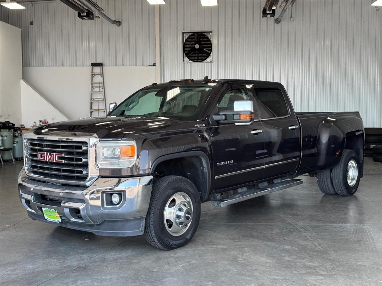 GMC Sierra 3500HD available WiFi 4WD Crew Cab 167.7" SLT 2015