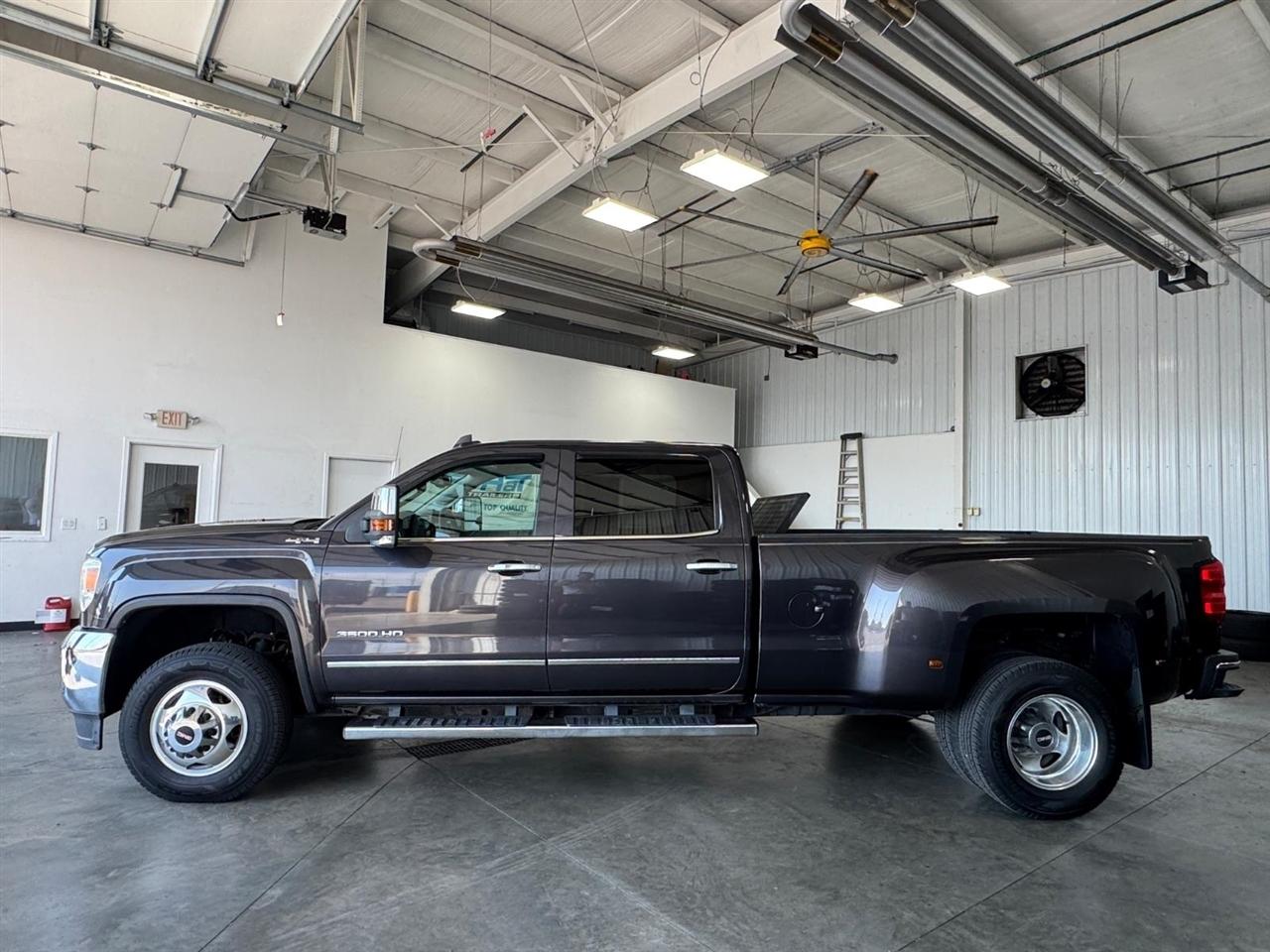 GMC Sierra 3500HD available WiFi 4WD Crew Cab 167.7" SLT 2015