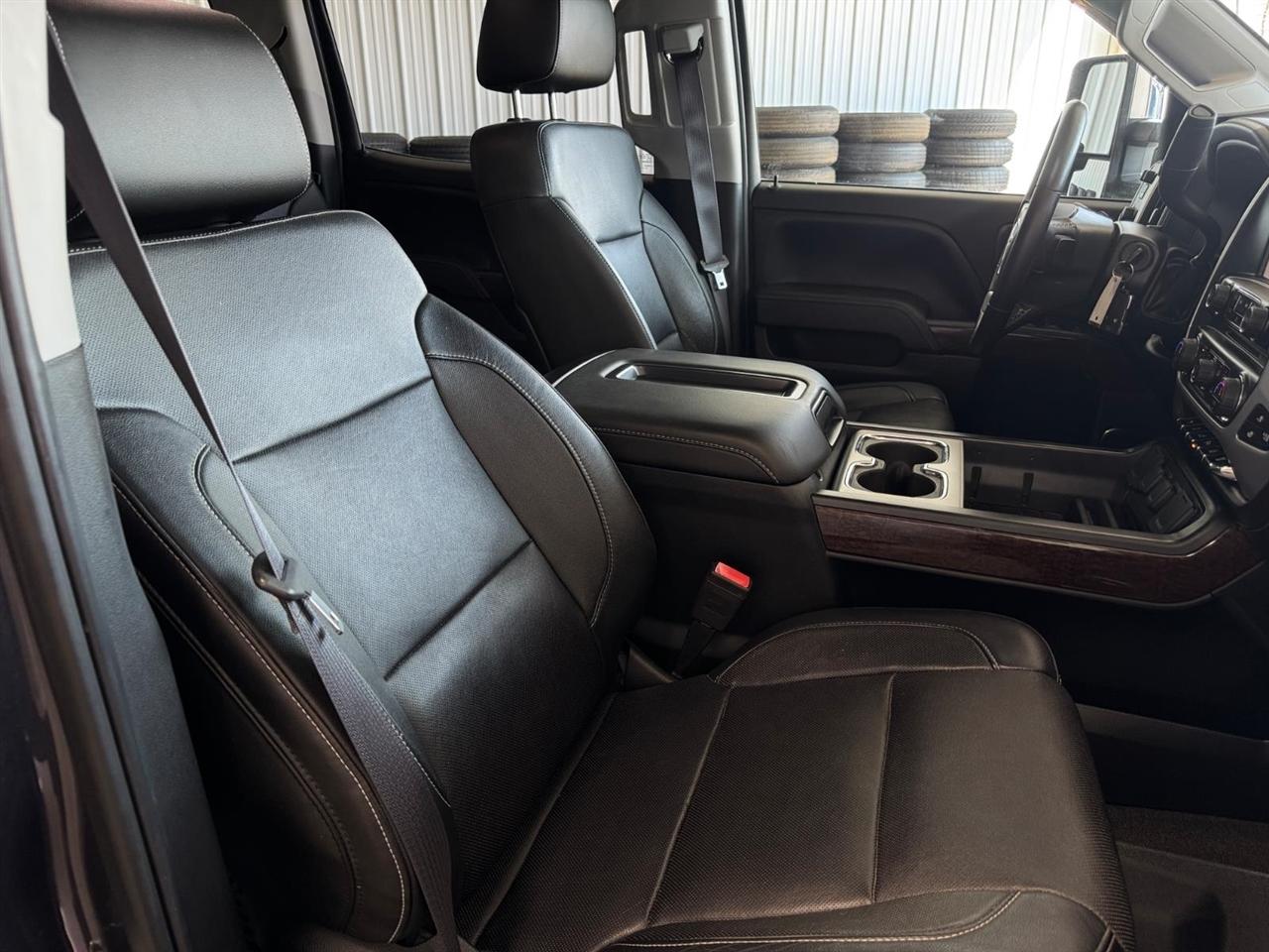 GMC Sierra 3500HD available WiFi 4WD Crew Cab 167.7" SLT 2015