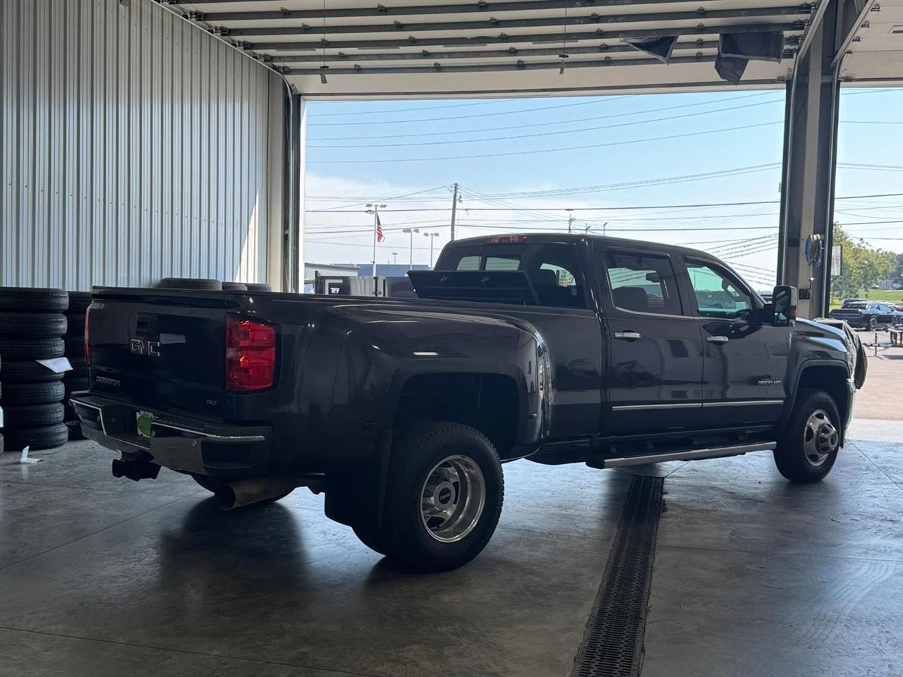 GMC Sierra 3500HD available WiFi 4WD Crew Cab 167.7" SLT 2015