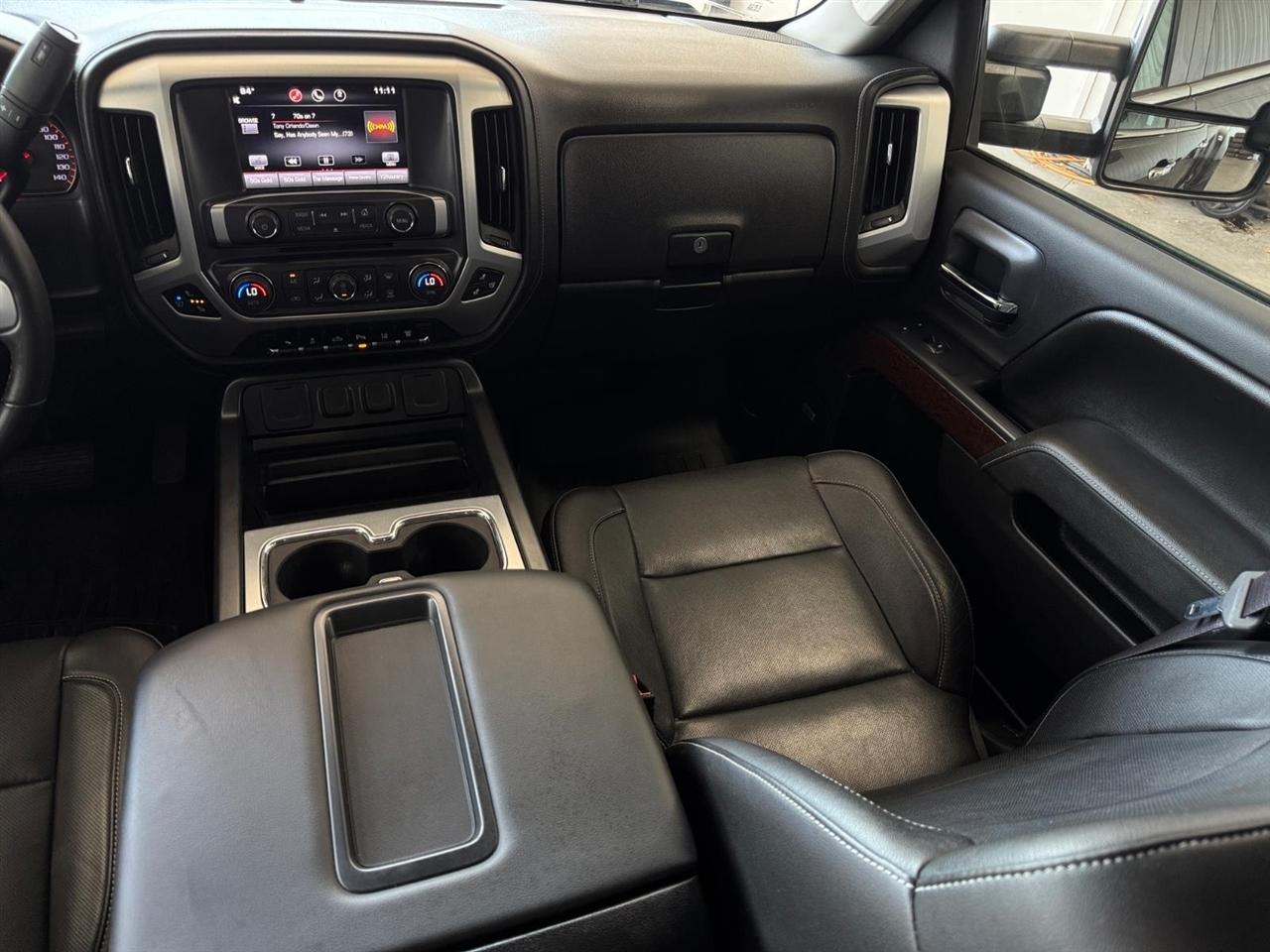 GMC Sierra 3500HD available WiFi 4WD Crew Cab 167.7" SLT 2015