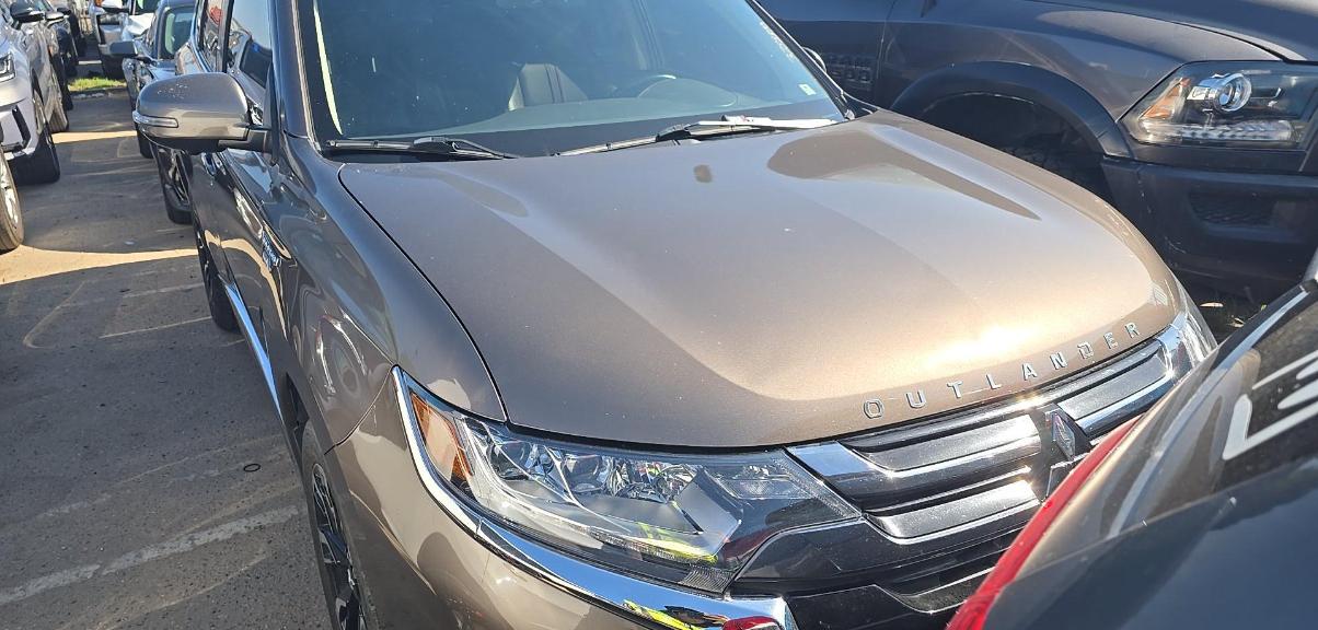 Mitsubishi Outlander PHEV SEL S-AWC 2018