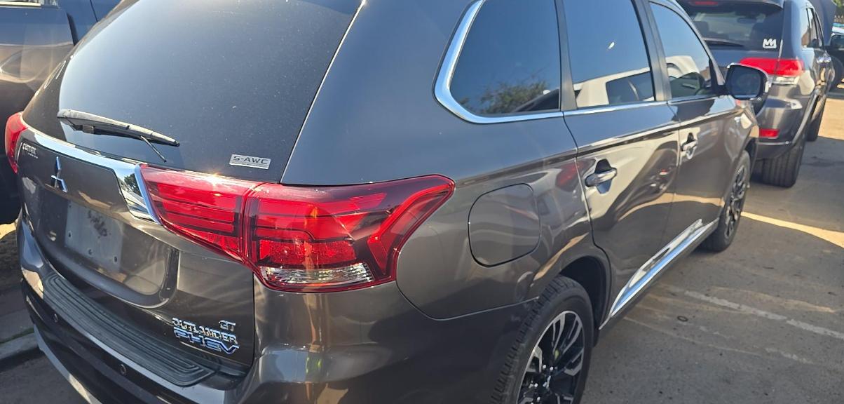 Mitsubishi Outlander PHEV SEL S-AWC 2018