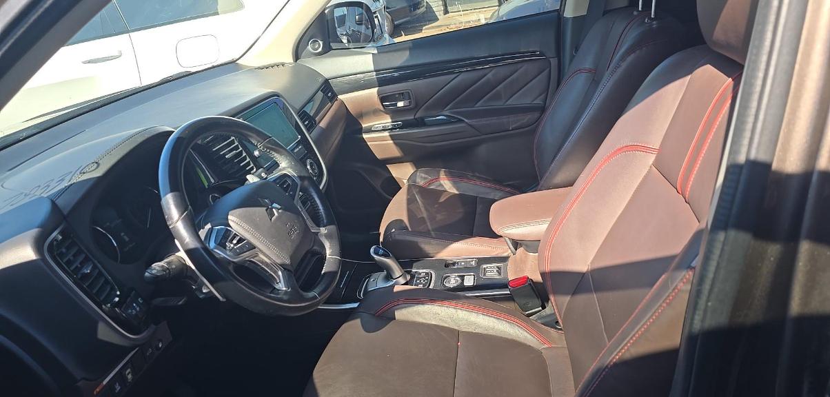 Mitsubishi Outlander PHEV SEL S-AWC 2018