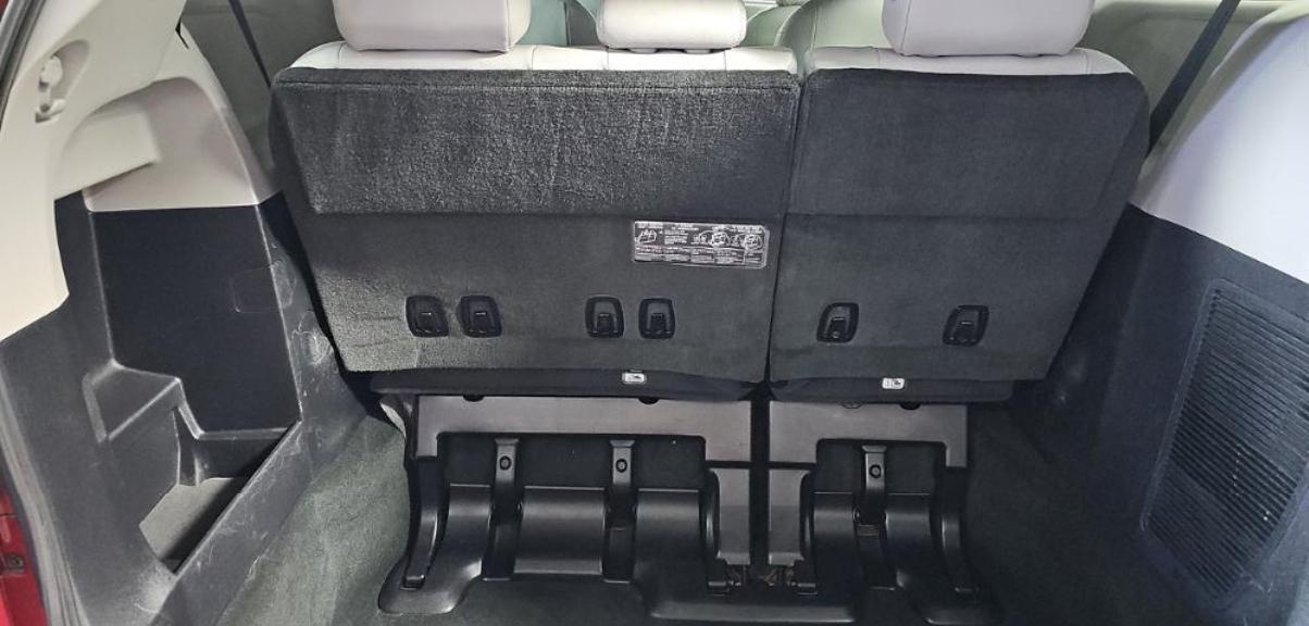 Toyota Sienna XLE Auto Access Seat FWD 7-Passenger (Natl) 2017