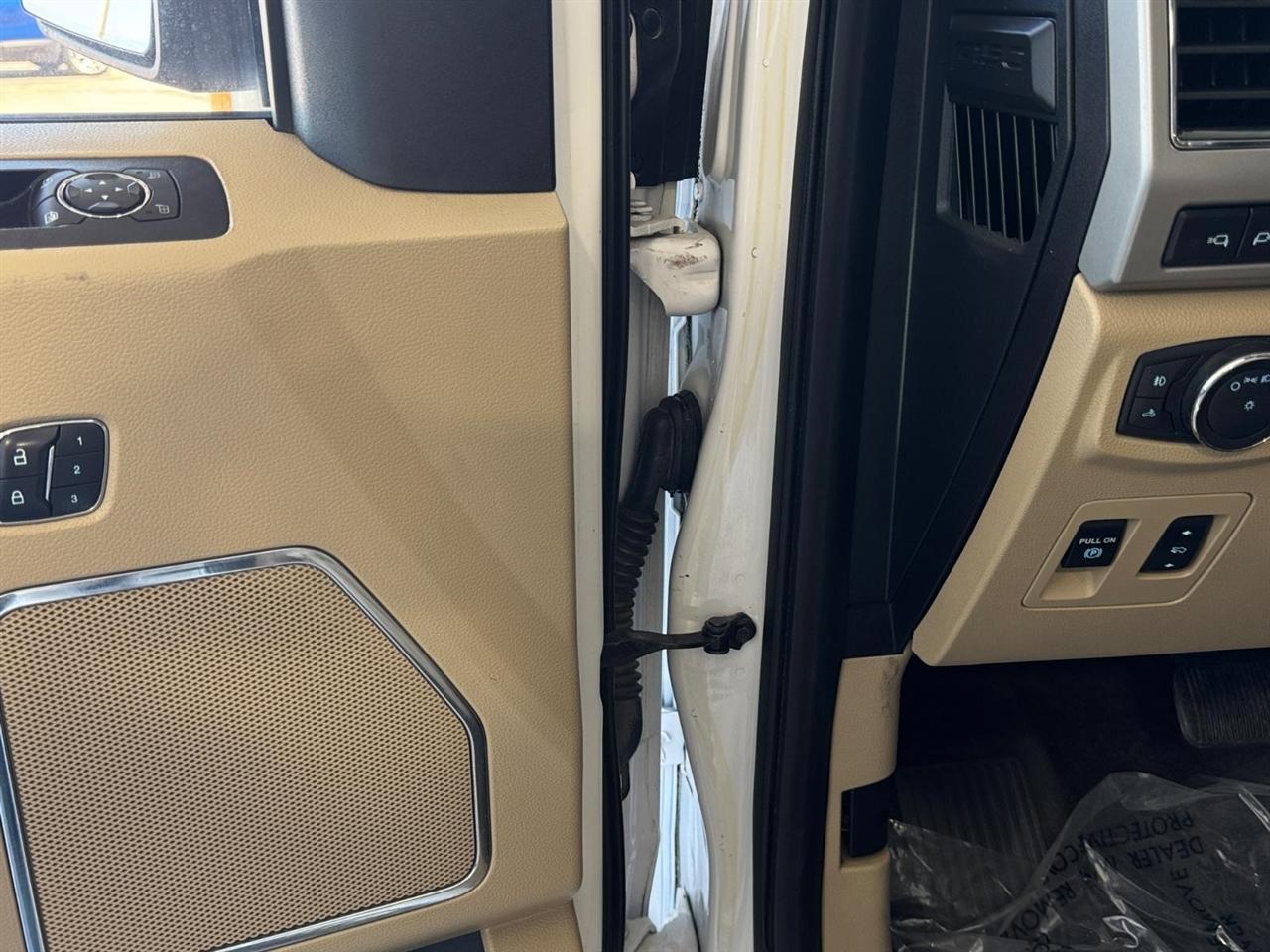 Ford F-150 Lariat 4WD SuperCrew 5.5' Box 2018