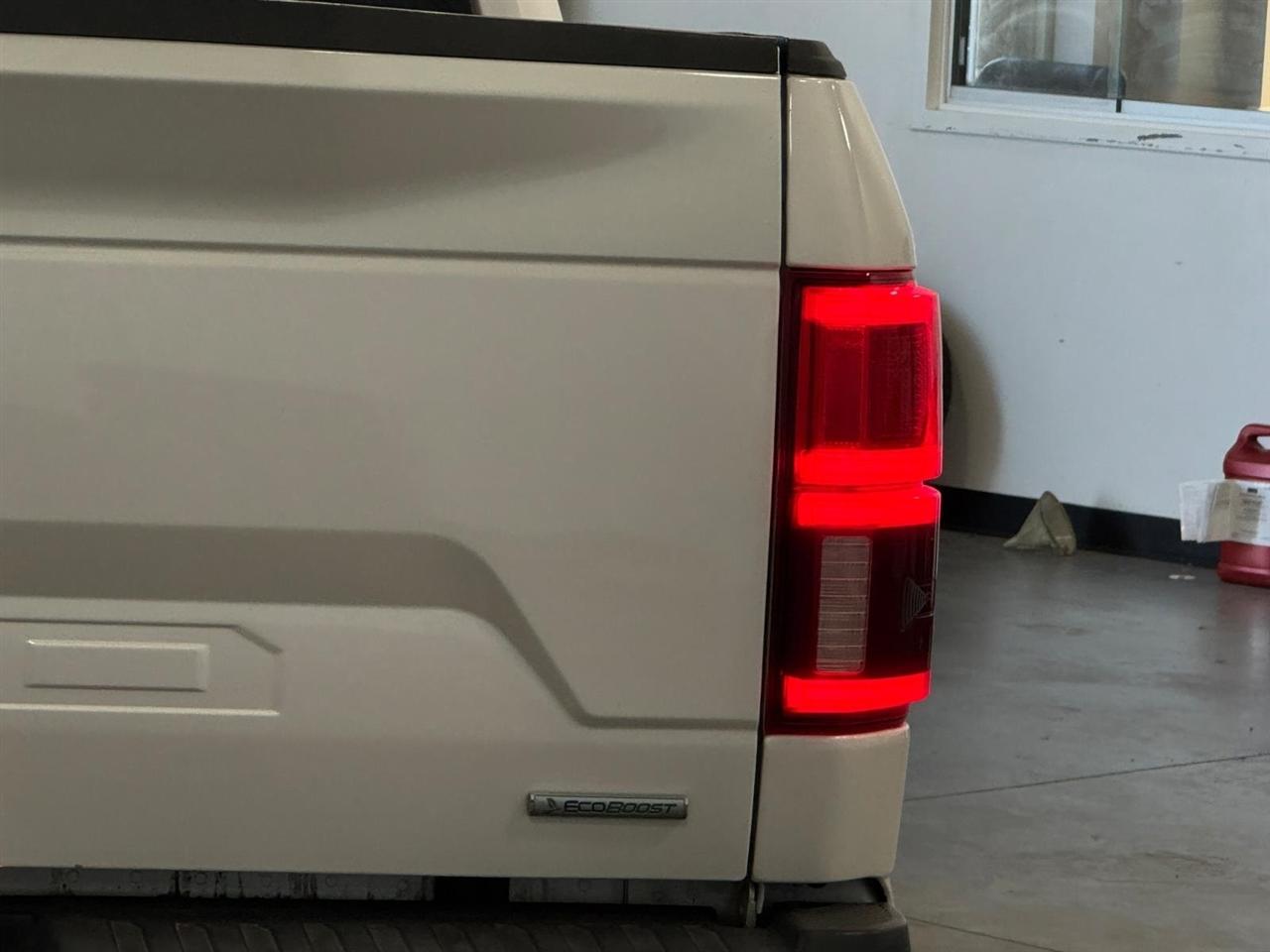 Ford F-150 Lariat 4WD SuperCrew 5.5' Box 2018