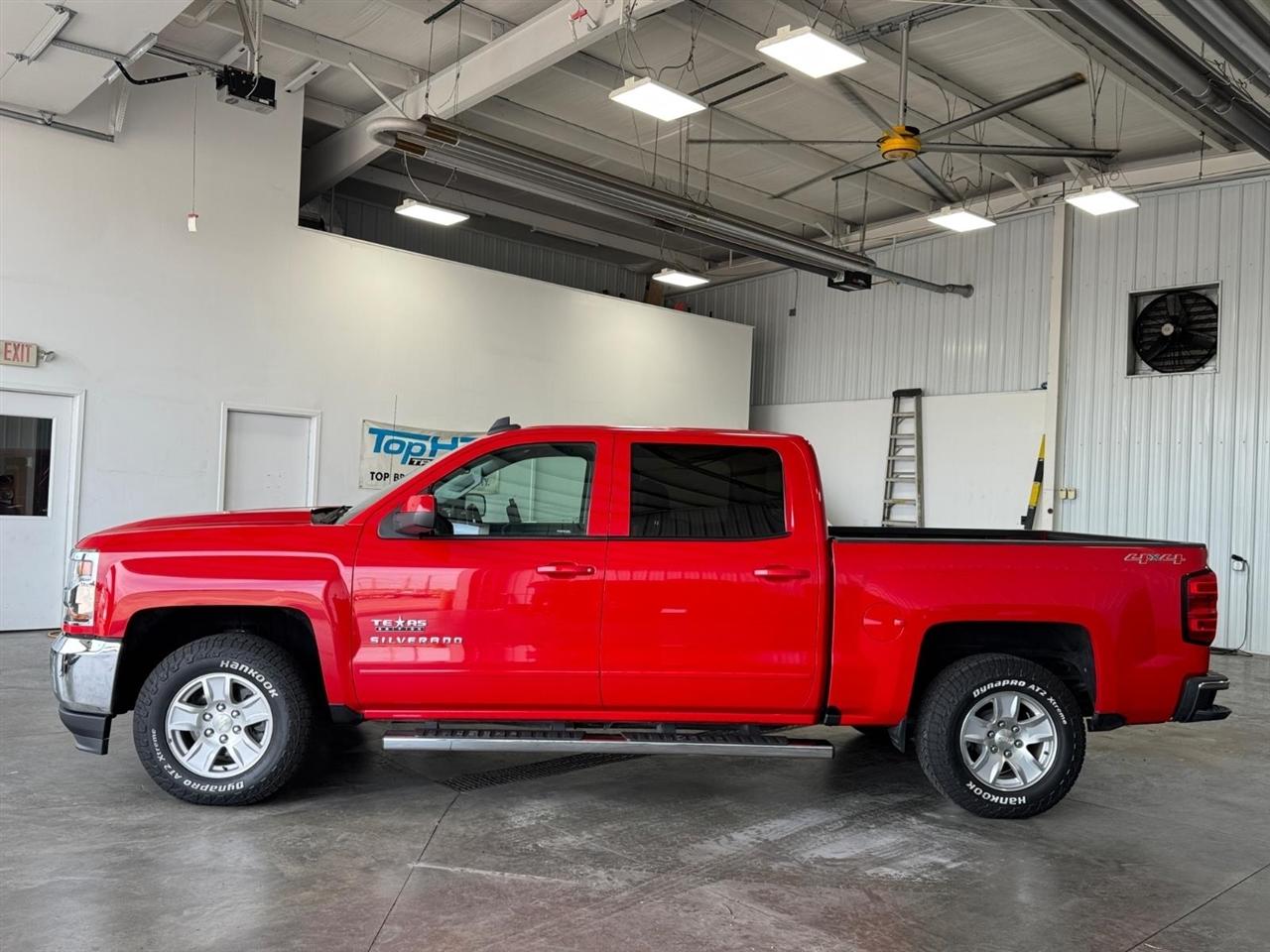Chevrolet Silverado 1500 4WD Crew Cab 143.5" LT w/1LT 2016