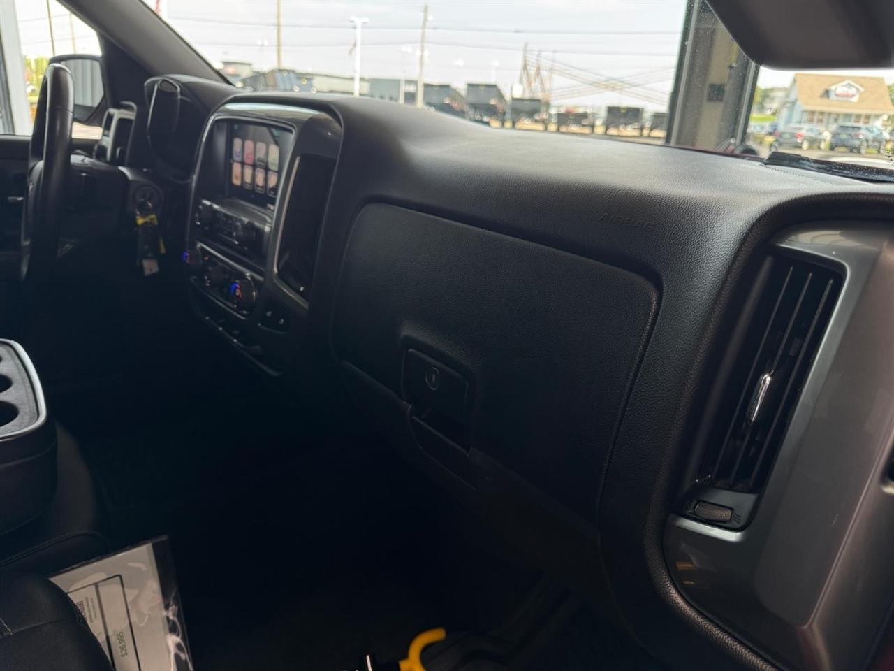 Chevrolet Silverado 1500 4WD Crew Cab 143.5" LT w/1LT 2016