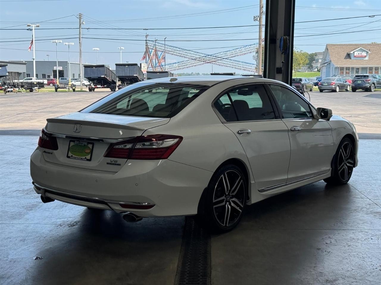 Honda Accord Sedan 4dr V6 Auto Touring 2016