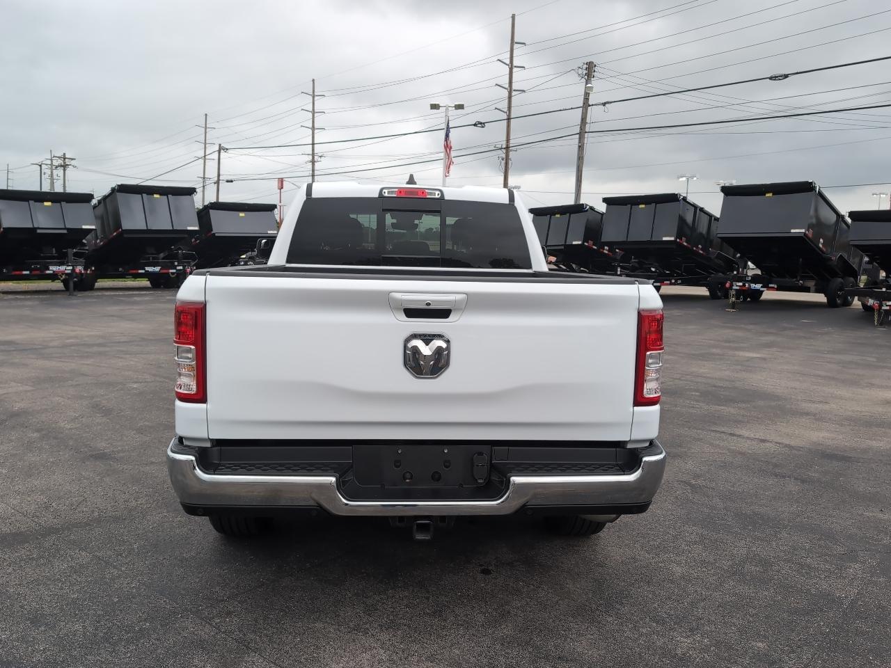 RAM 1500 Big Horn 4x4 Quad Cab 6'4" Box 2021