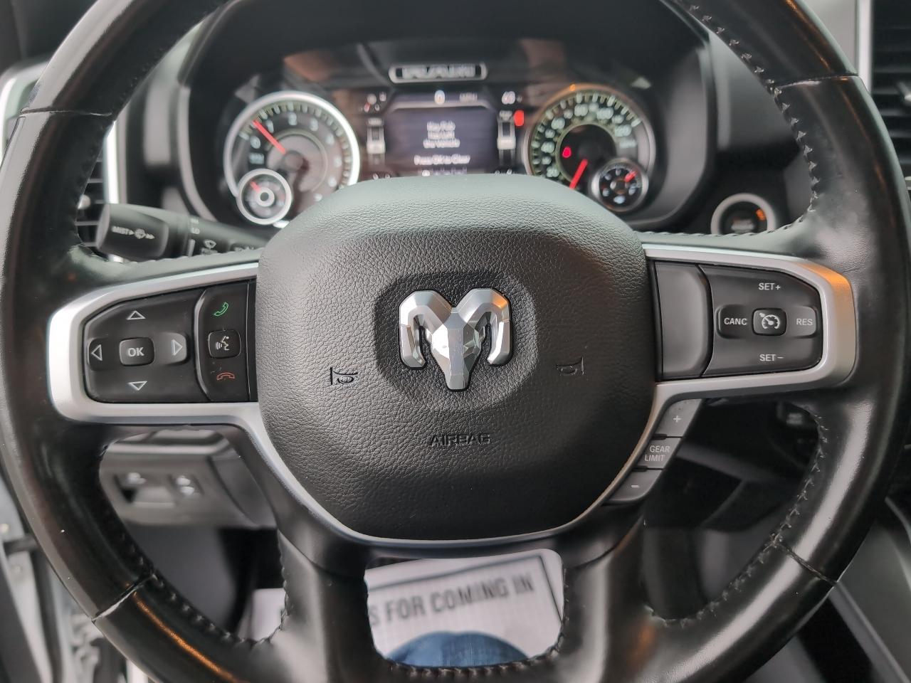 RAM 1500 Big Horn 4x4 Quad Cab 6'4" Box 2021
