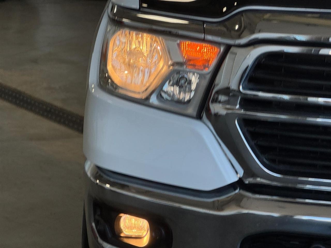 RAM 1500 Big Horn 4x4 Quad Cab 6'4" Box 2021