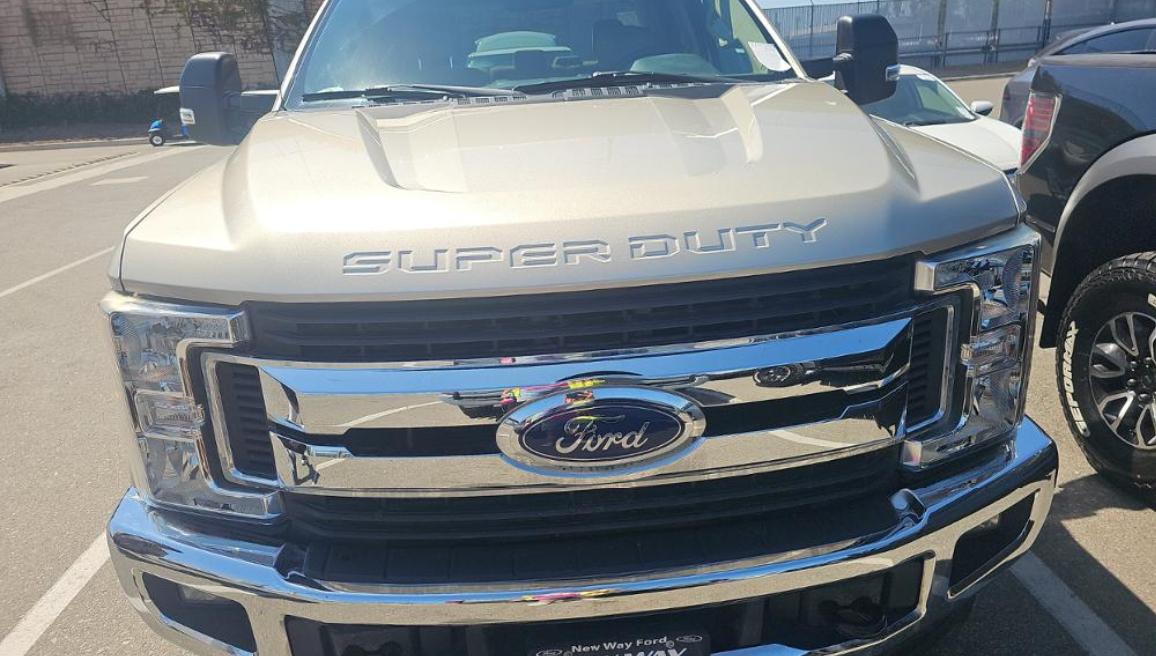 Ford Super Duty F-250 SRW XLT 4WD SuperCab 8' Box 2017
