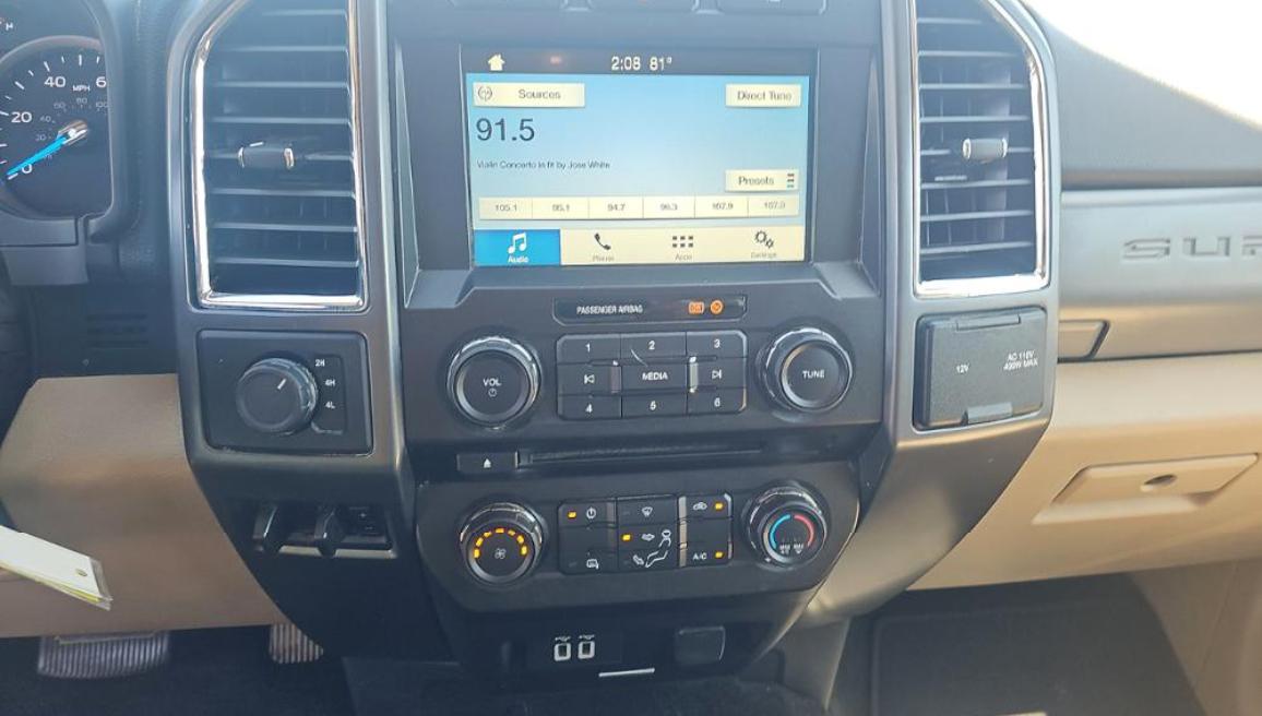 Ford Super Duty F-250 SRW XLT 4WD SuperCab 8' Box 2017