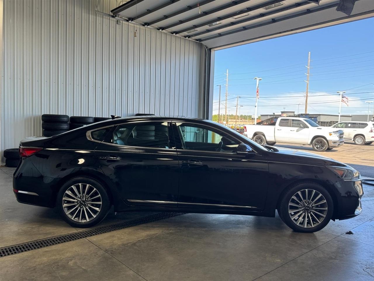 Kia Cadenza Premium Sedan 2019