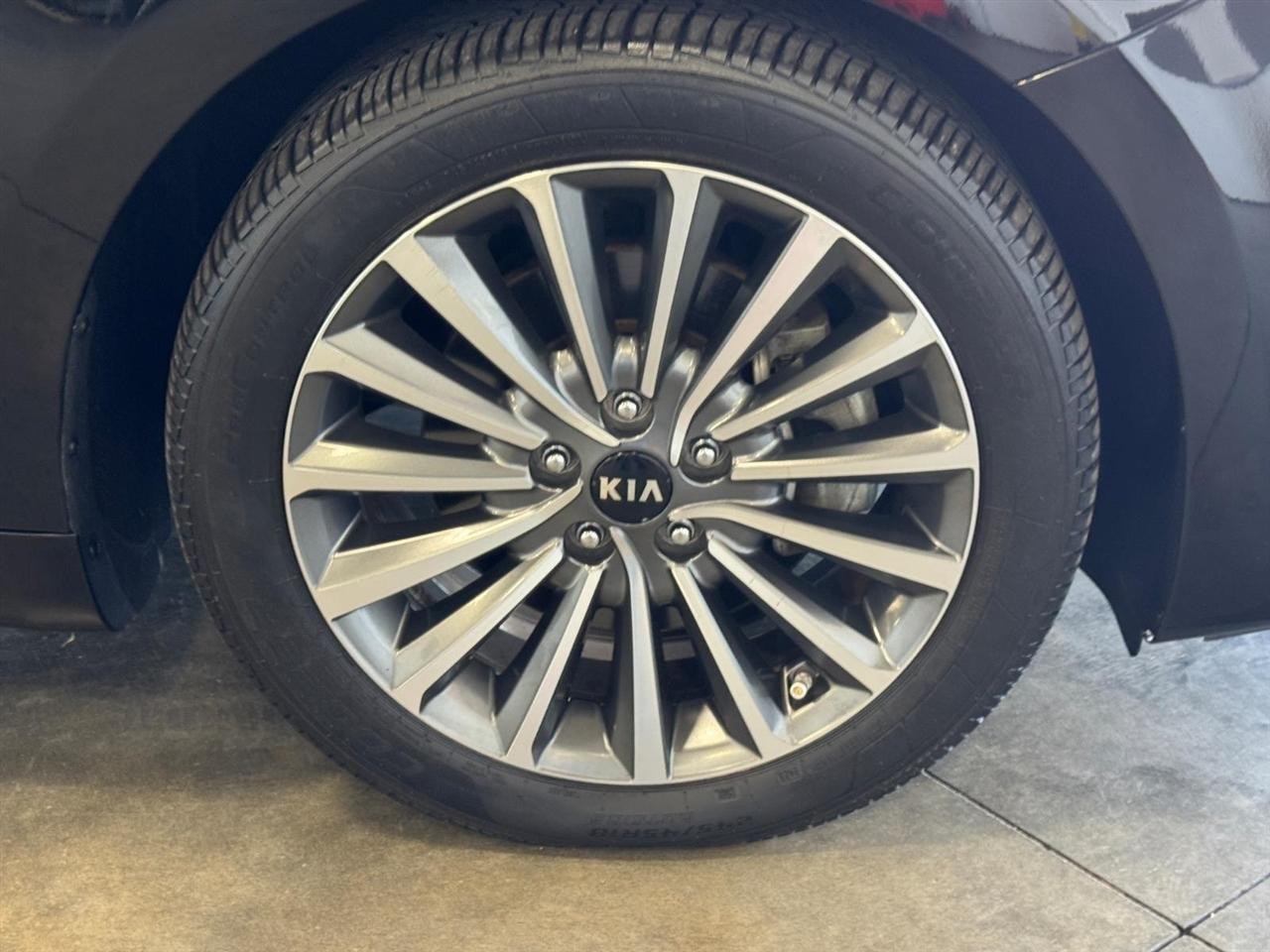 Kia Cadenza Premium Sedan 2019