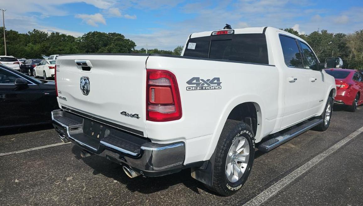 RAM 1500 Laramie 4x4 Crew Cab 6'4" Box 2020