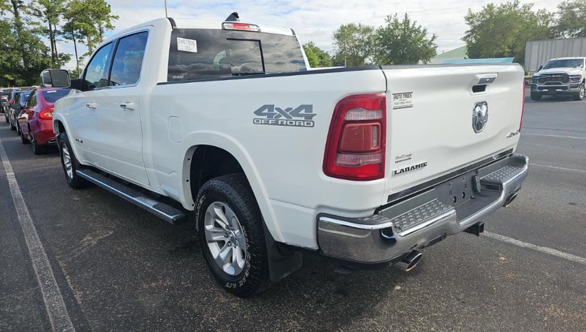 RAM 1500 Laramie 4x4 Crew Cab 6'4" Box 2020
