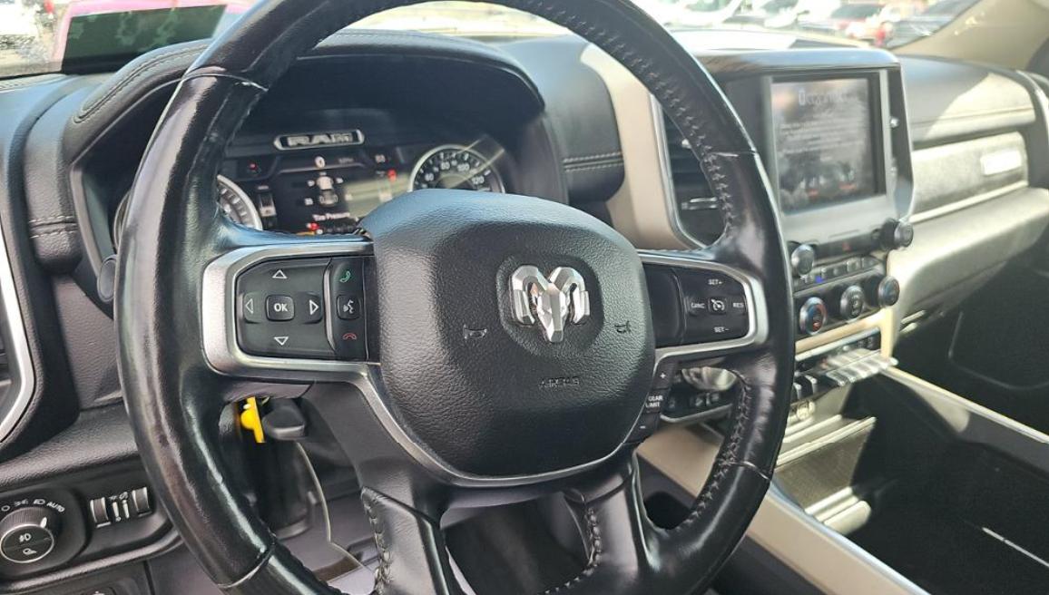 RAM 1500 Laramie 4x4 Crew Cab 6'4" Box 2020
