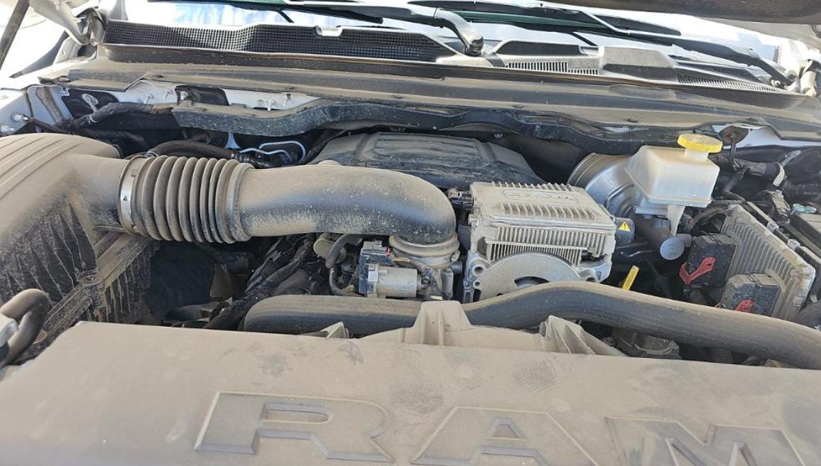 RAM 1500 Laramie 4x4 Crew Cab 6'4" Box 2020