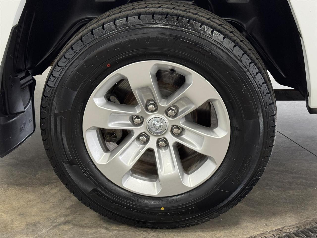 RAM 1500 Laramie 4x4 Crew Cab 6'4" Box 2020