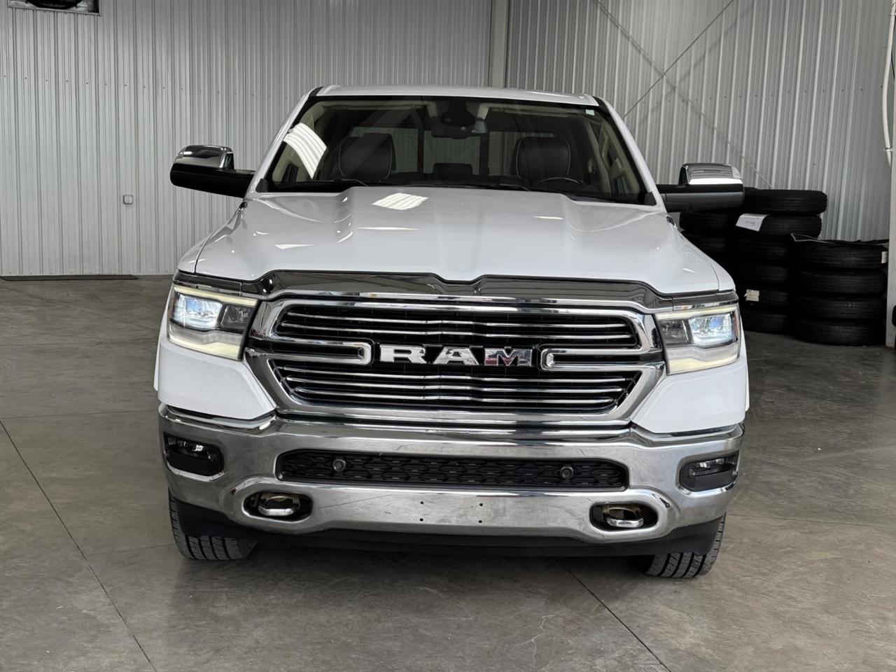 RAM 1500 Laramie 4x4 Crew Cab 6'4" Box 2020