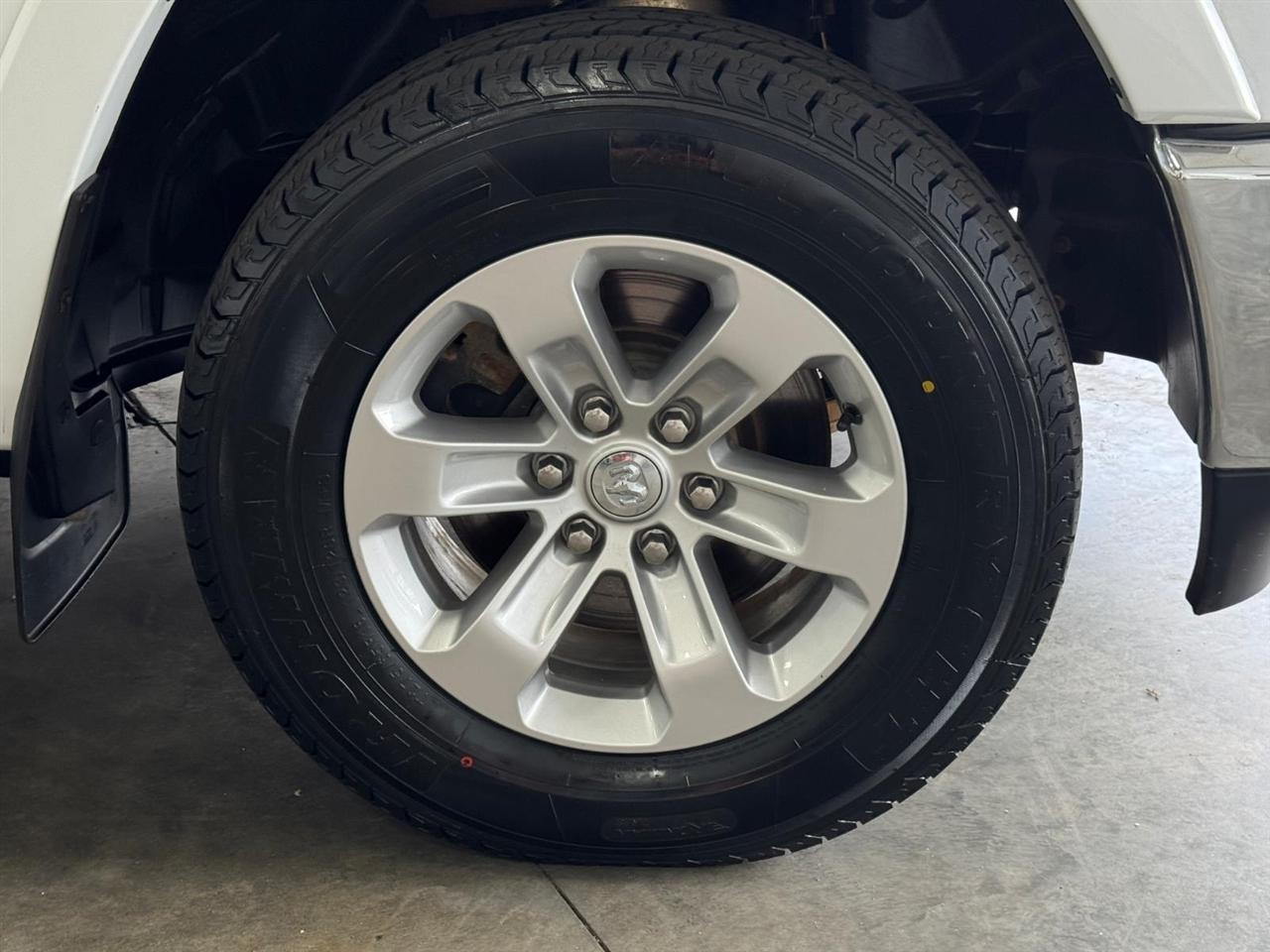 RAM 1500 Laramie 4x4 Crew Cab 6'4" Box 2020