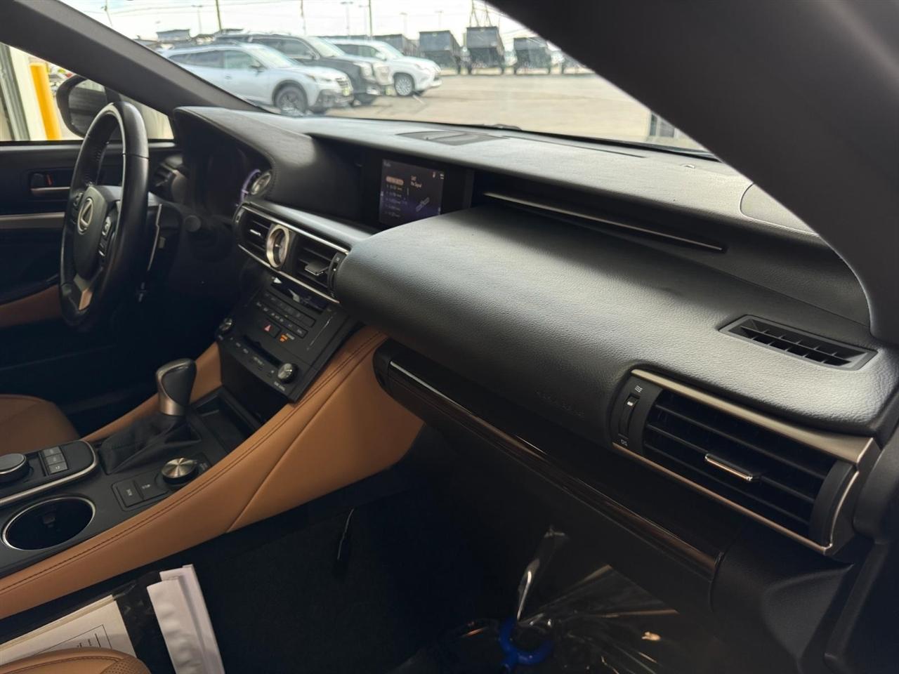 Lexus RC 200t 2dr Cpe 2016