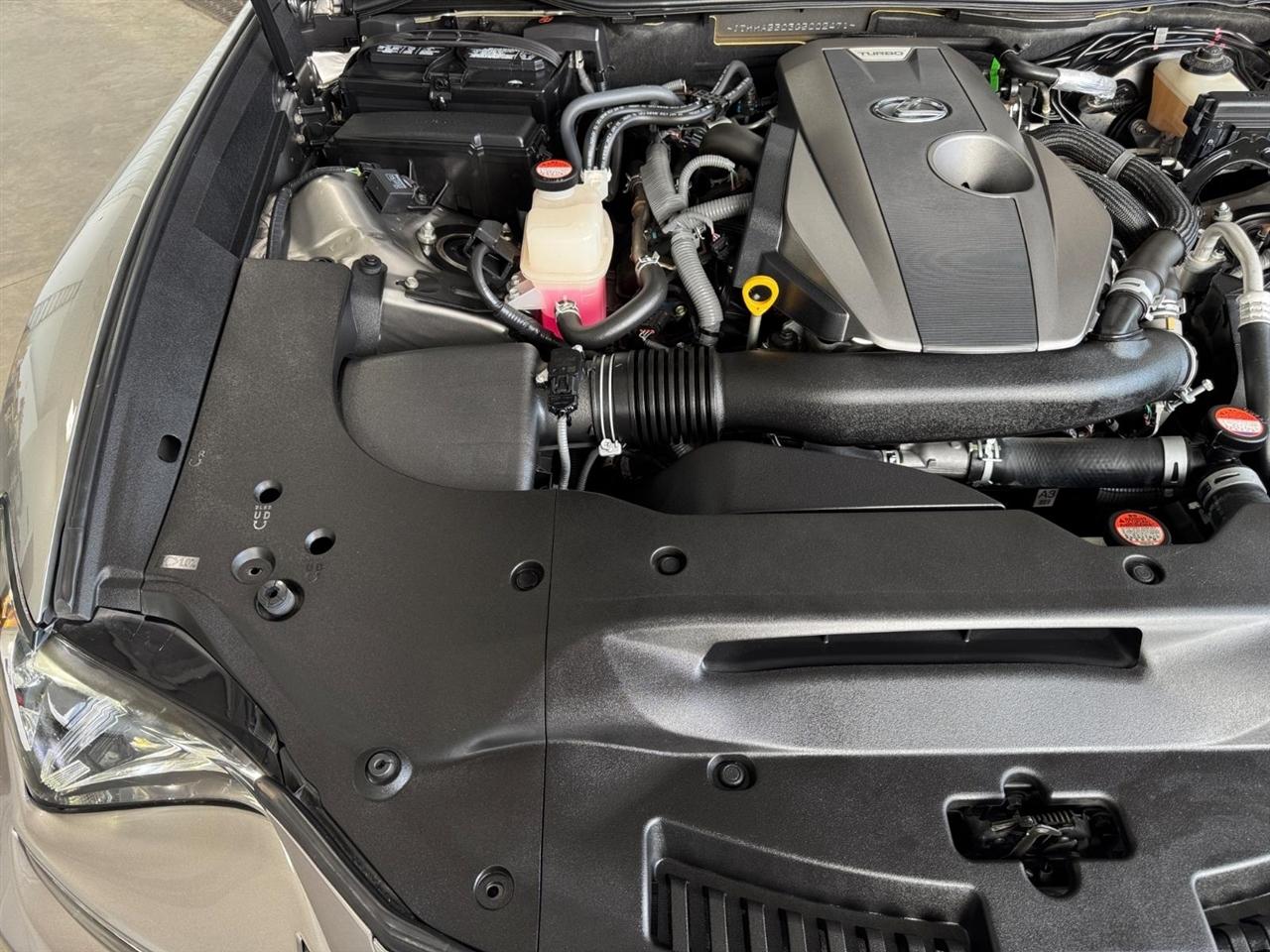 Lexus RC 200t 2dr Cpe 2016