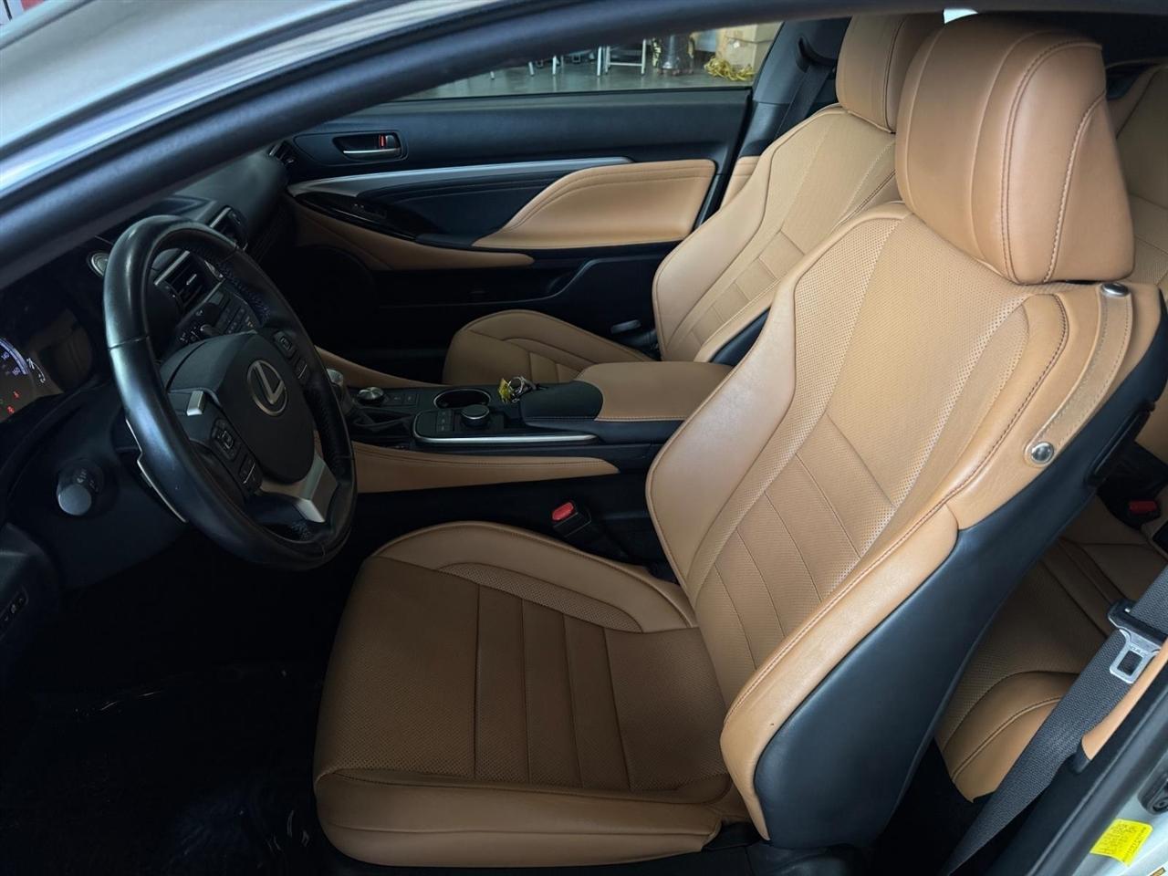 Lexus RC 200t 2dr Cpe 2016