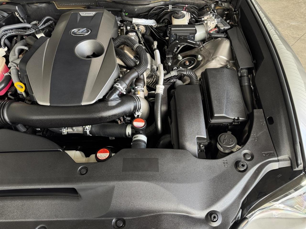 Lexus RC 200t 2dr Cpe 2016
