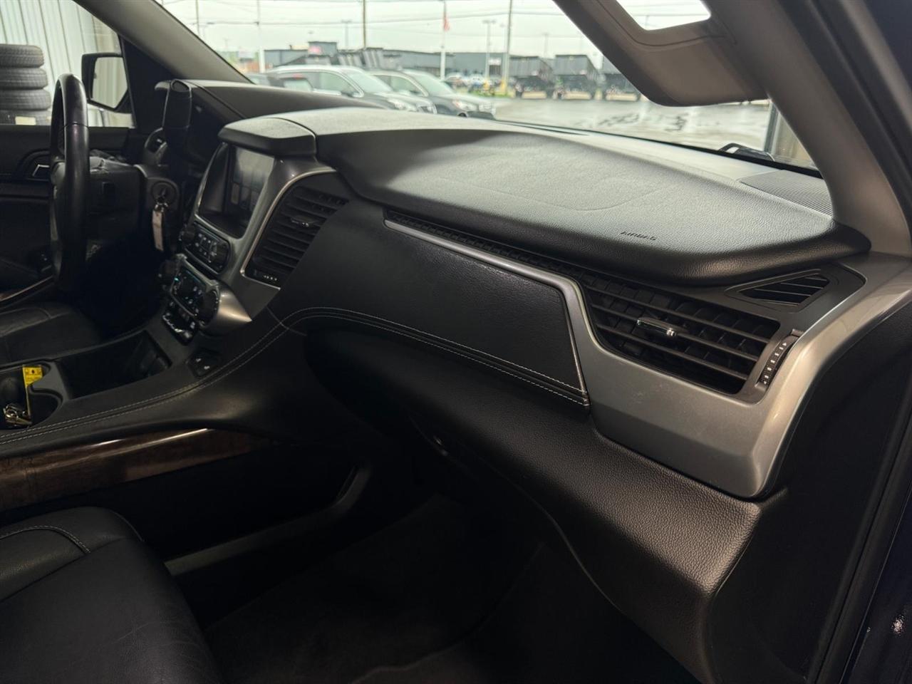 Chevrolet Tahoe 4WD 4dr LT 2019