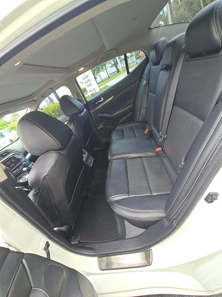 Nissan Maxima SL 3.5L 2019