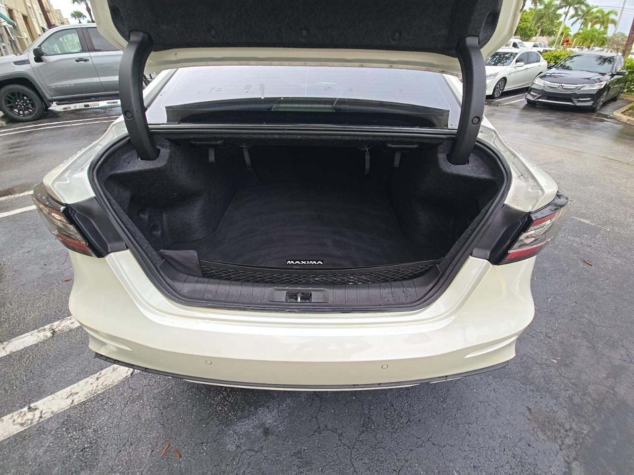 Nissan Maxima SL 3.5L 2019