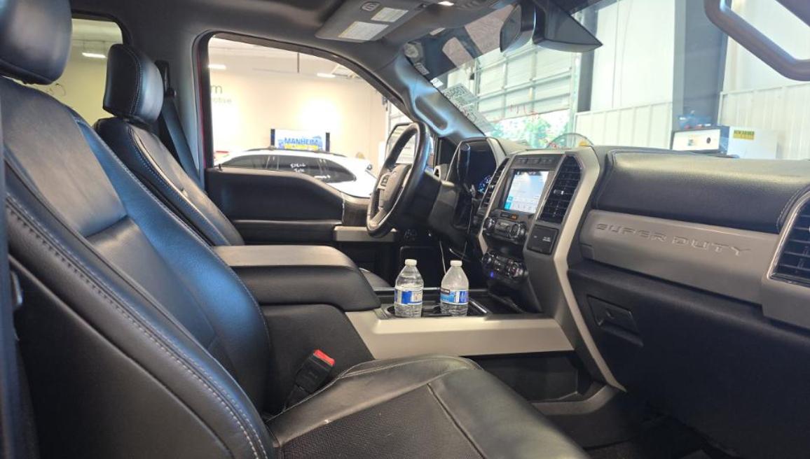 Ford Super Duty F-350 SRW Lariat 4WD Crew Cab 8' Box 2019