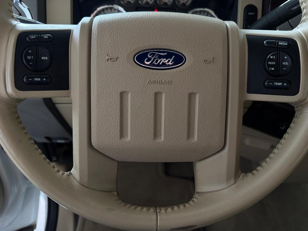 Ford Super Duty F-250 SRW 4WD Crew Cab 156" Lariat 2008