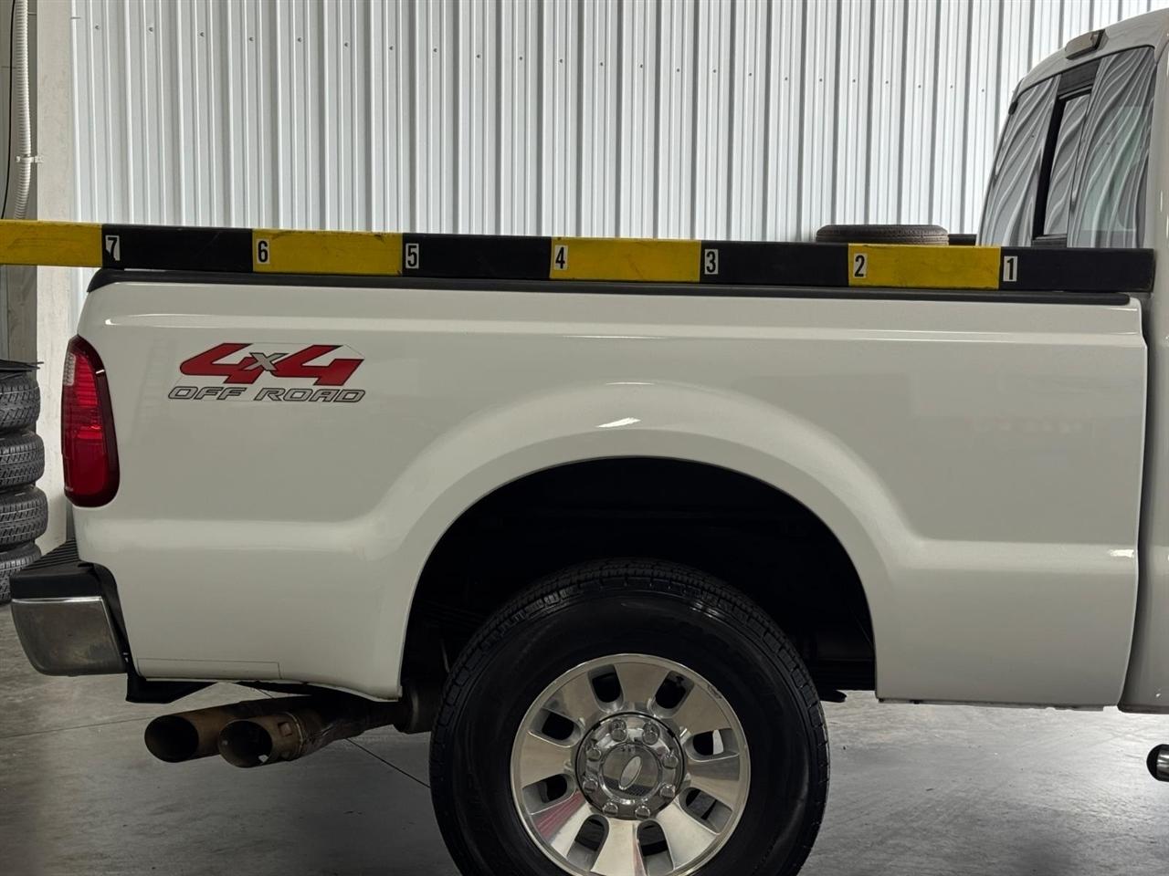 Ford Super Duty F-250 SRW 4WD Crew Cab 156" Lariat 2008